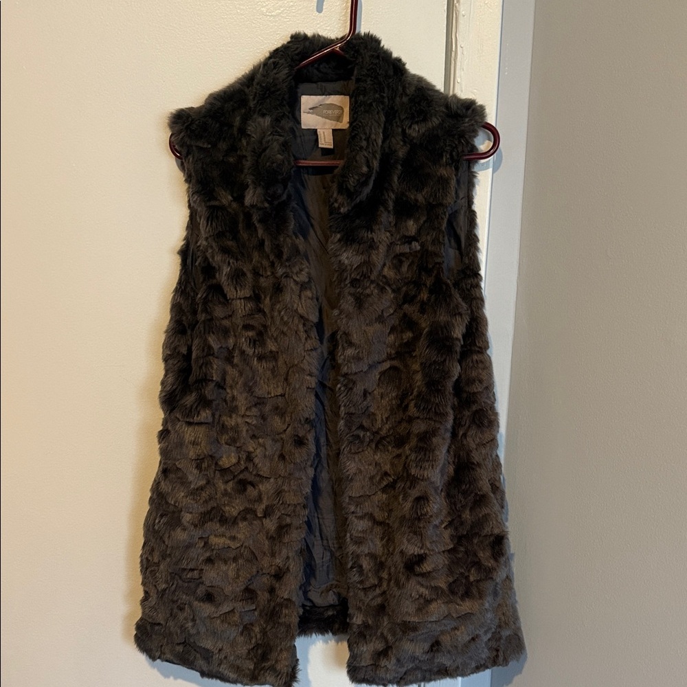 FOREVER 21 Faux Fur Long Vest in Dark Grey